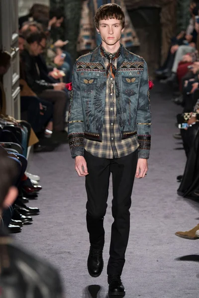 Look 68
